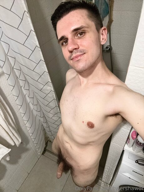 Tylershawof onlyfans nude leak