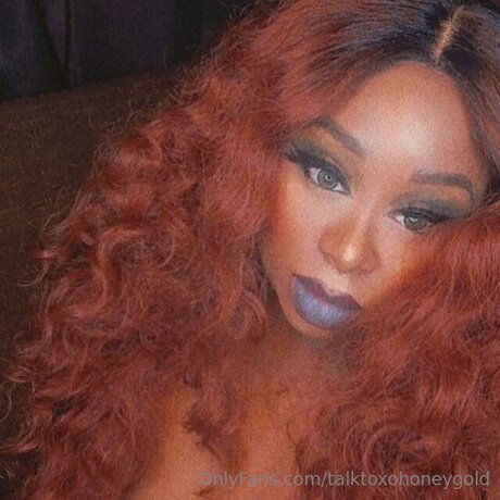 Talktoxohoneygold onlyfans leaked nudes