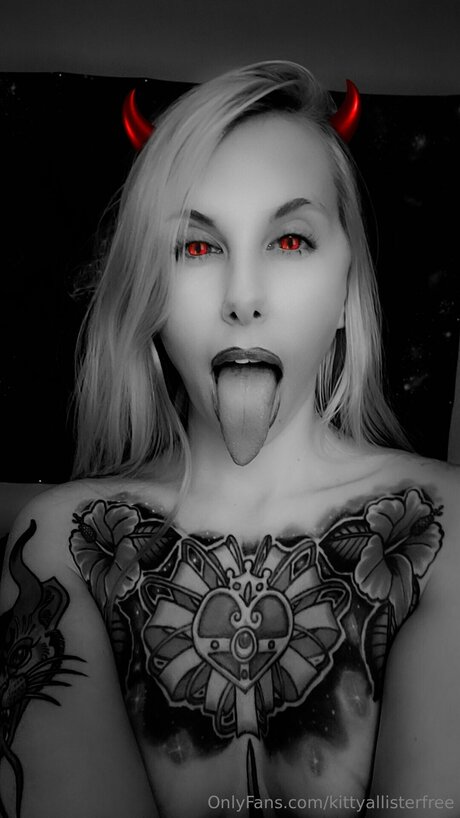 Kittyhanafree onlyfans model