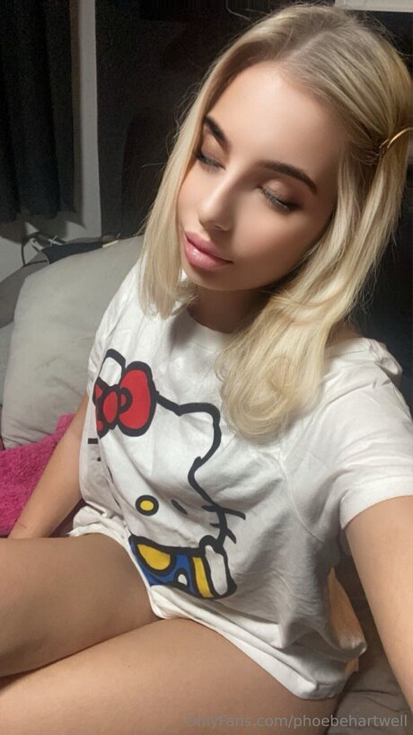 Phoebehartwell onlyfans nude content