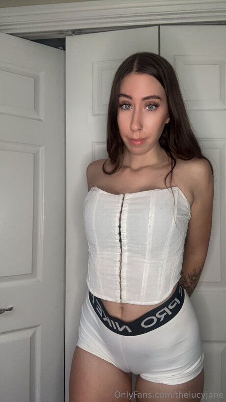 Thelucyjane only fans nudes