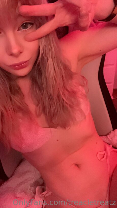 Treacletreatz xxx onlyfans