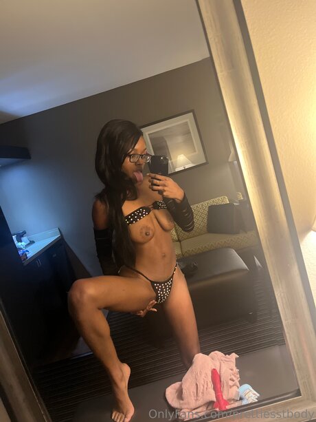 Prettiesstbody naked onlyfans leaks