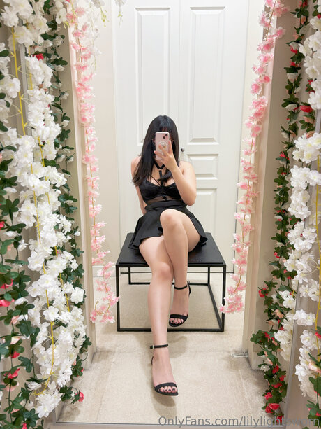 Lilylightsworn sexy onlyfans