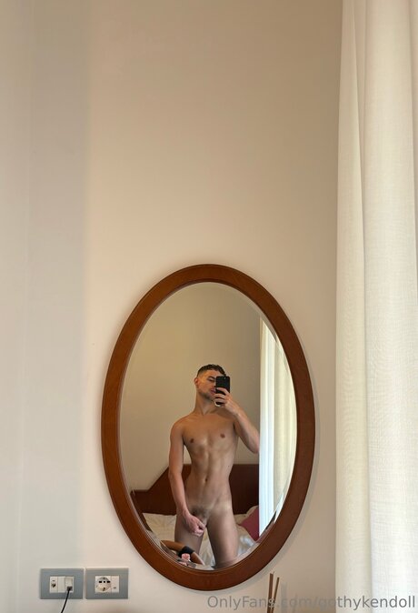 Gothykendoll onlyfans