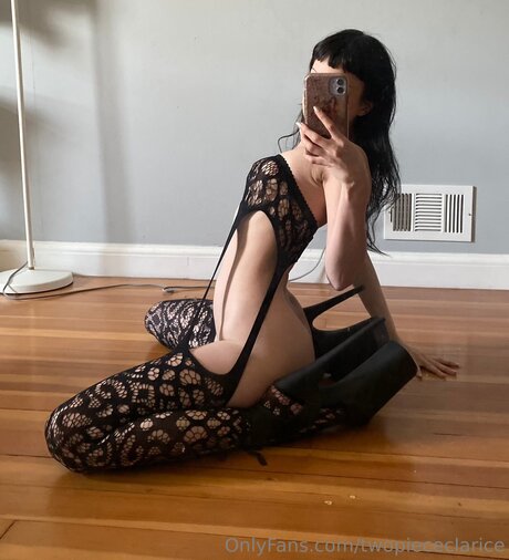 Twopiececlarice xxx onlyfans