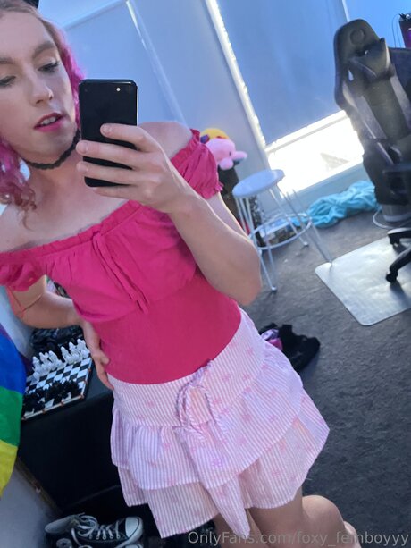 Foxy Femboyyy onlyfans creator