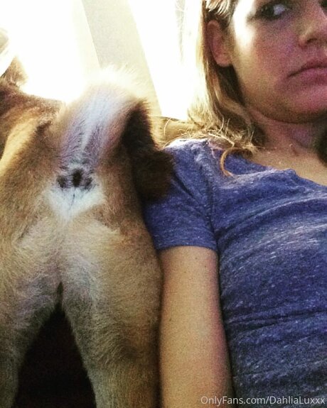 Dahlialuxxx onlyfans free