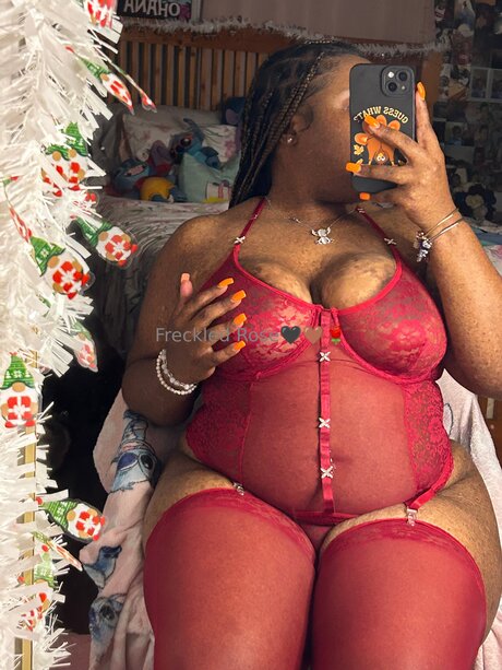 Freckledfantasy5 onlyfans model photo