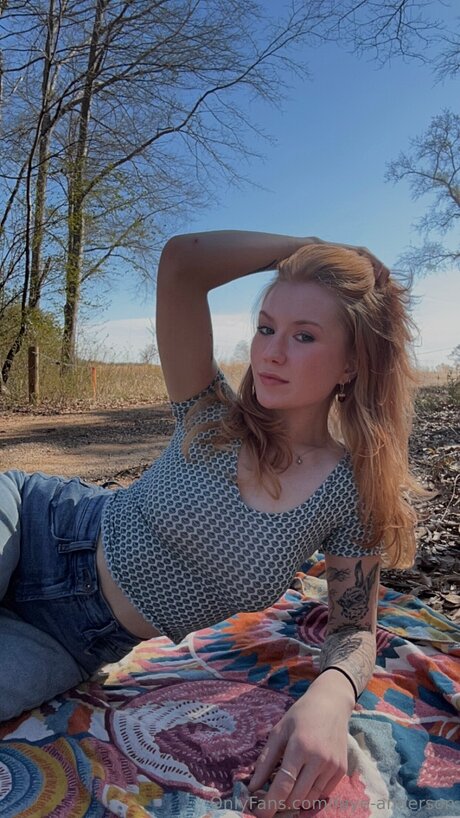 Faye Anderson onlyfans nude pictures