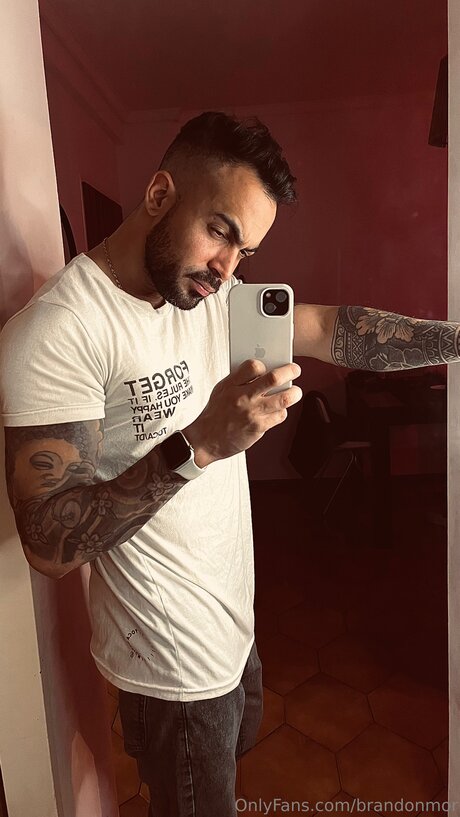 Brandonmor onlyfans model images