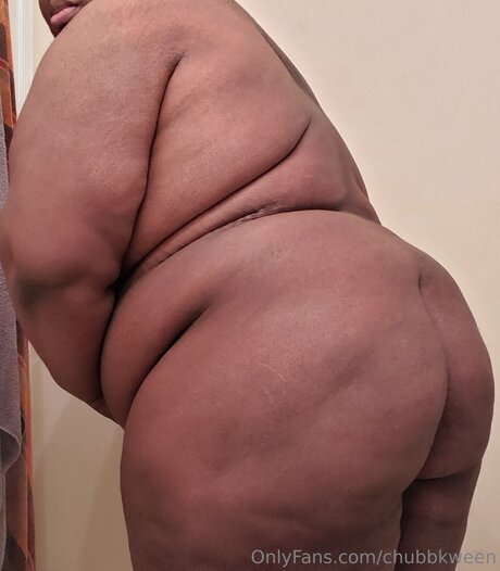 Chubbkween onlyfans naked leaked