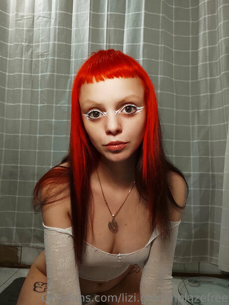 Lizi Goldenblazefree onlyfans leak nude