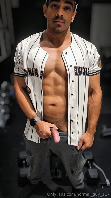 Normal Guy 117 onlyfans desnuda