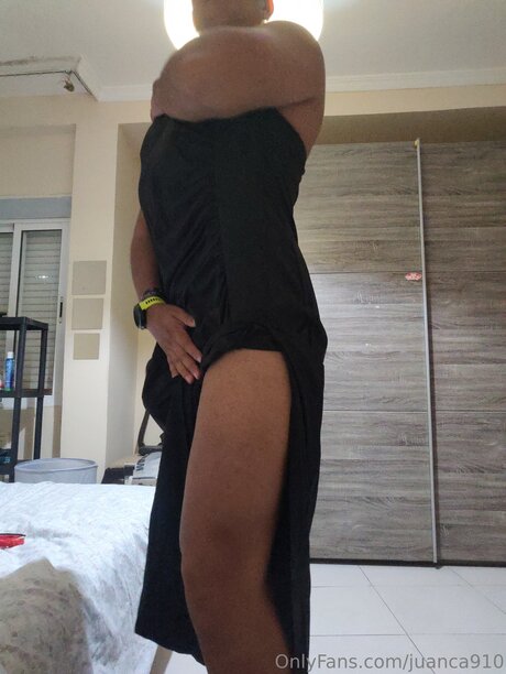 Juanca910 onlyfans explicit content