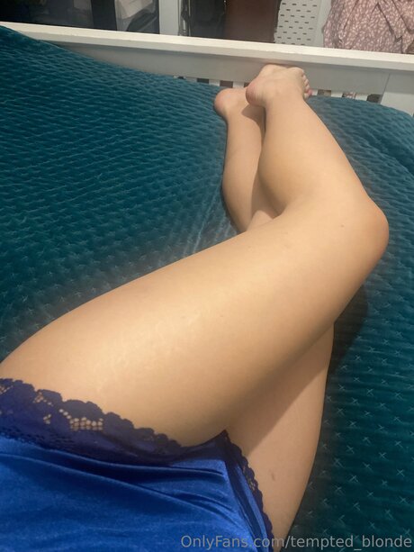 Tempted Blonde onlyfans nsfw