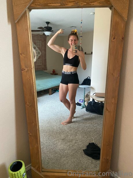 Alliwo sex tape onlyfans