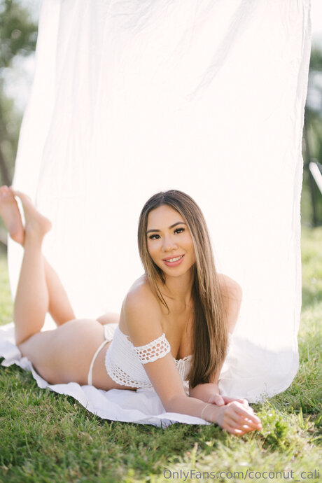 Caliiroll porn onlyfans