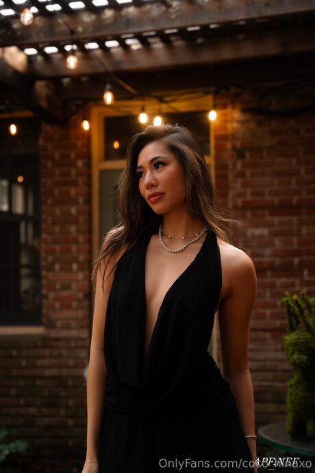 Caliiroll onlyfans strip