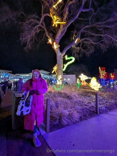 Jamieshrinersings strip onlyfans