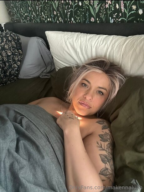 Makennalush desnuda onlyfans