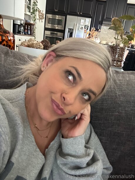 Makennalush nude only fans