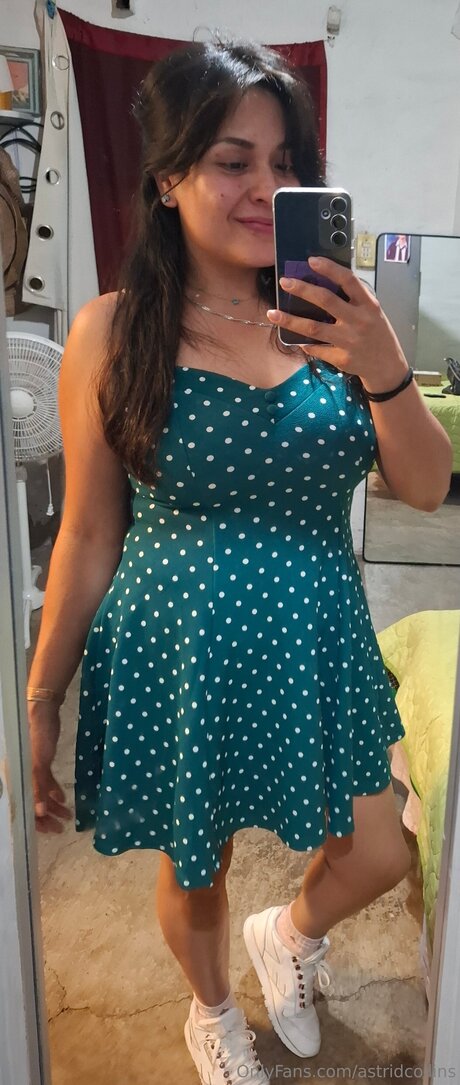 Astridcollins leaked nude onlyfans