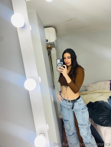 Miss Veronica nudes onlyfans