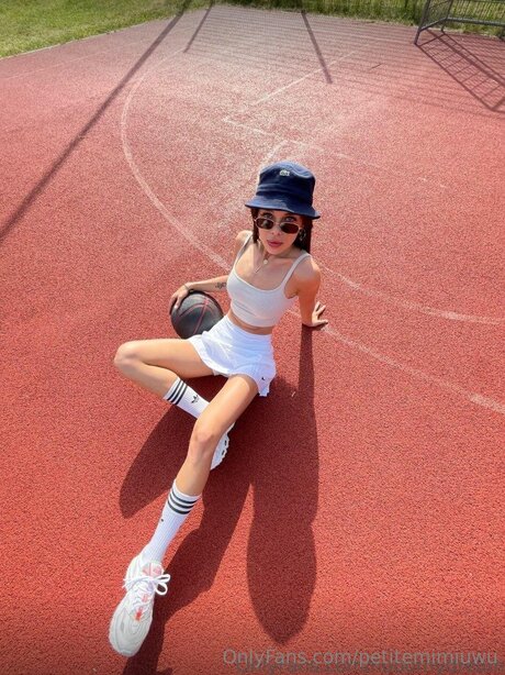Petitemimiuwu xxx onlyfans