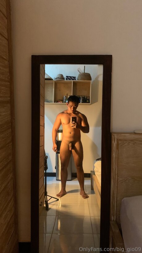 Big Gio09 onlyfans images