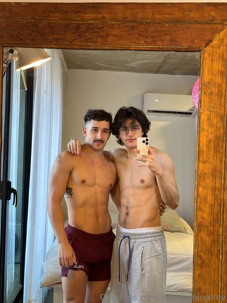 Dragonrojoofree topless onlyfans