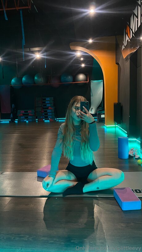 Cute Blonde Evy naked onlyfans