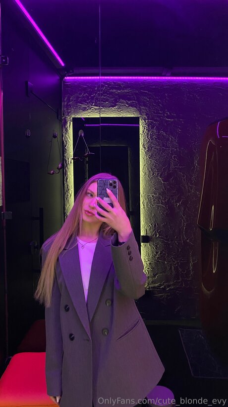 Cute Blonde Evy sextape onlyfans
