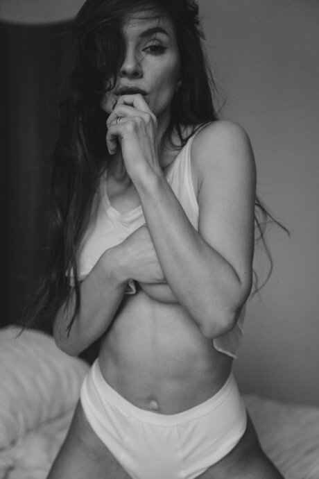 Larahook onlyfans de