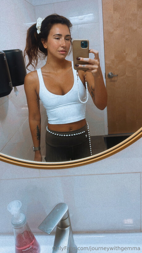 Journeywithgemma onlyfans tits
