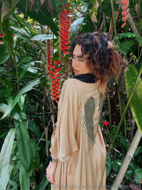 Journeywithgemma onlyfans nude content