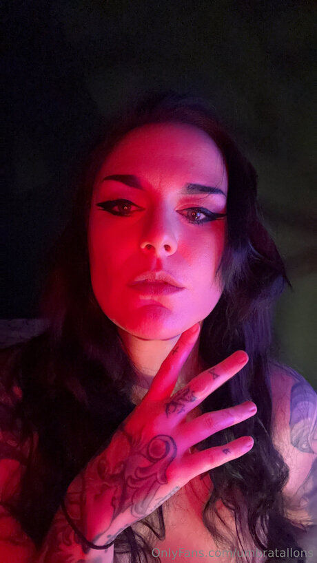 Umbratallons naked onlyfans