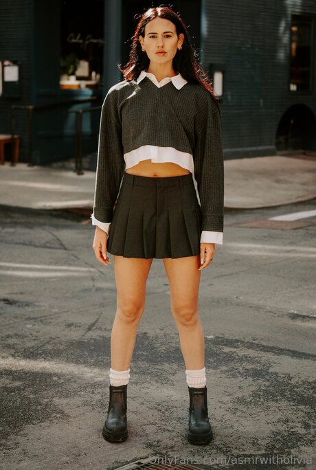 Asmrwitholivia naked onlyfans