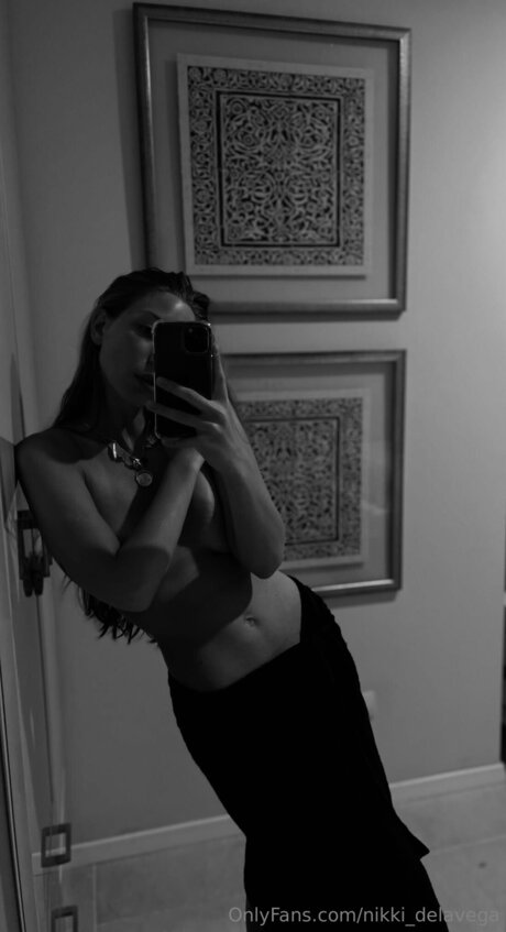 Nikki Delavega leaked onlyfans