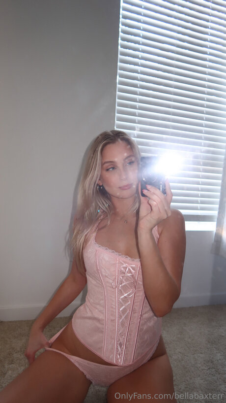 Bellabaxterr onlyfans leaks porn