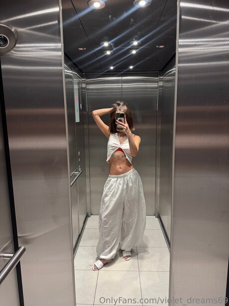 Violet Dreams69 onlyfans naked leaks