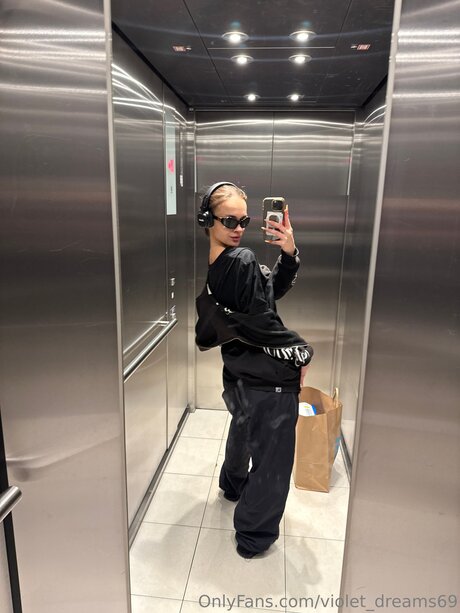 Violet Dreams69 onlyfans nudes