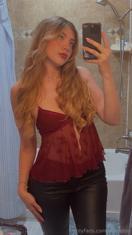 Scarlettsummerrr onlyfans nude leaks