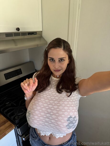 Waifukatt strip onlyfans