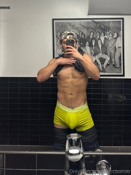 Thiccboirob onlyfans sex leaked