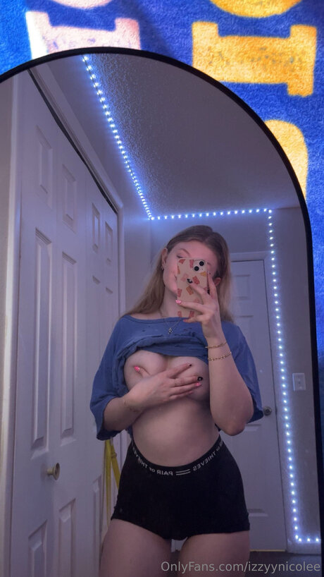 Izzyynicolee free onlyfans