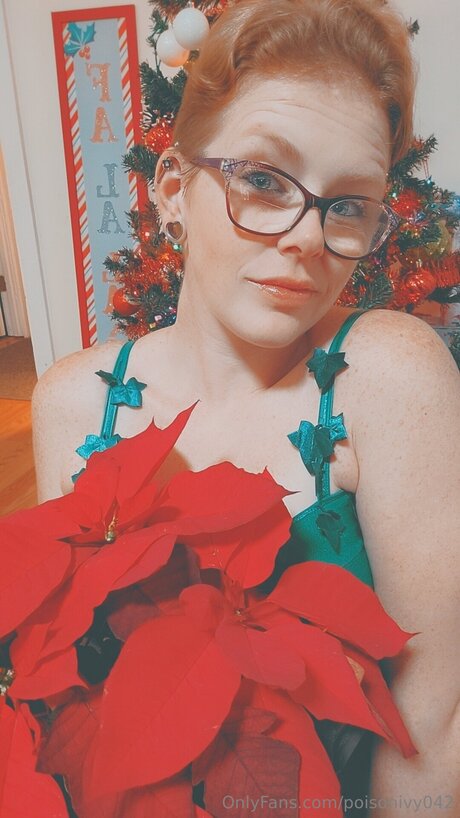 Poisonivy042 onlyfans porn leak