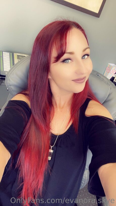 Evanora Skye onlyfans nude leaked