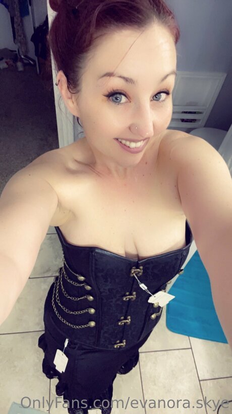 Evanora Skye Profile pic