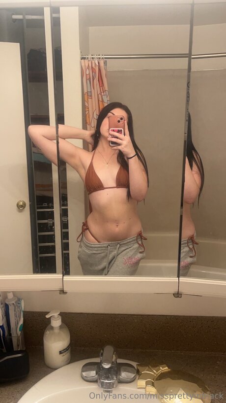 Missprettyinblack nude onlyfans pics